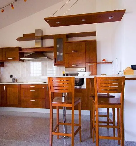 Ana Wellness L 로비니